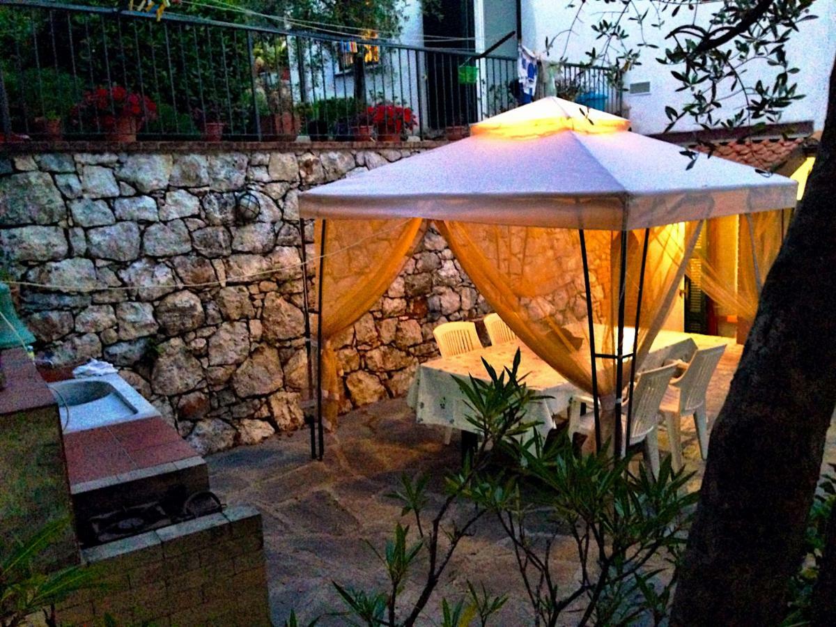 Apartmán Conosco Un Posticino Lerici Exteriér fotografie